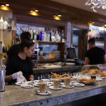 Koffie en churros op de bar